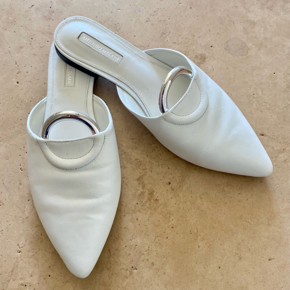 Antonio Melani Nayeli White Leather Ring Accent Mules Flats 8M